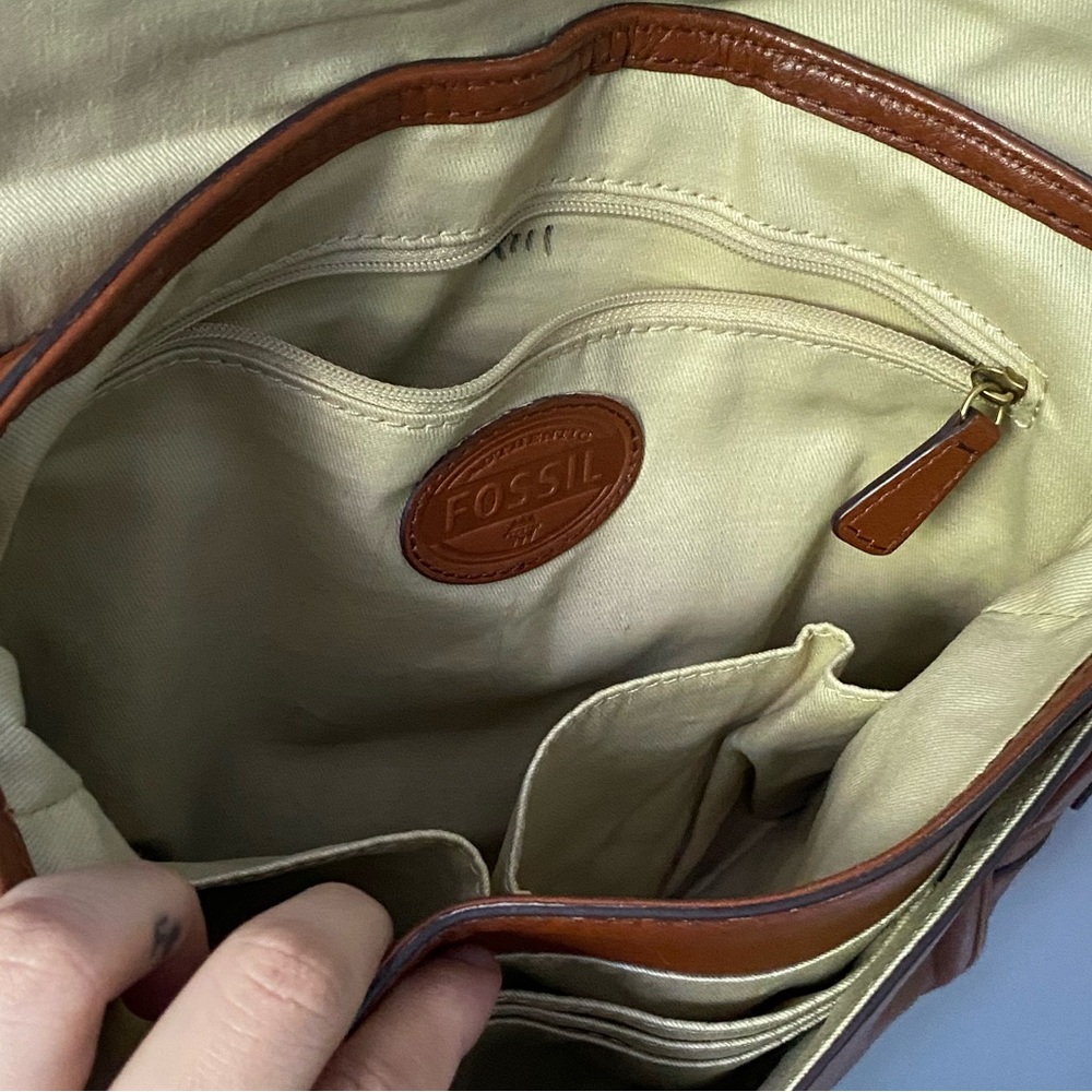 Fossil Medium cognac Messenger Bag with Adjustable Strap - Picture 6 of 16